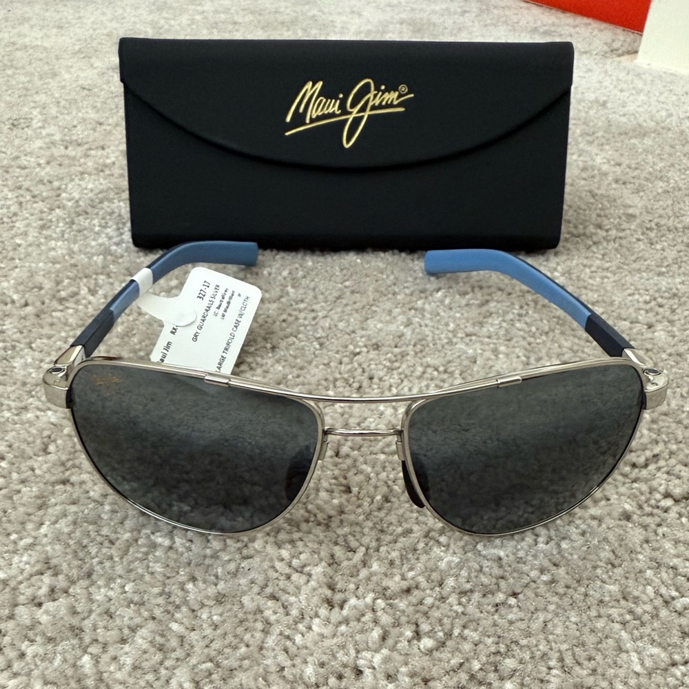 NWT Maui Jim Aviator Polarized Sunglasses | Titanium